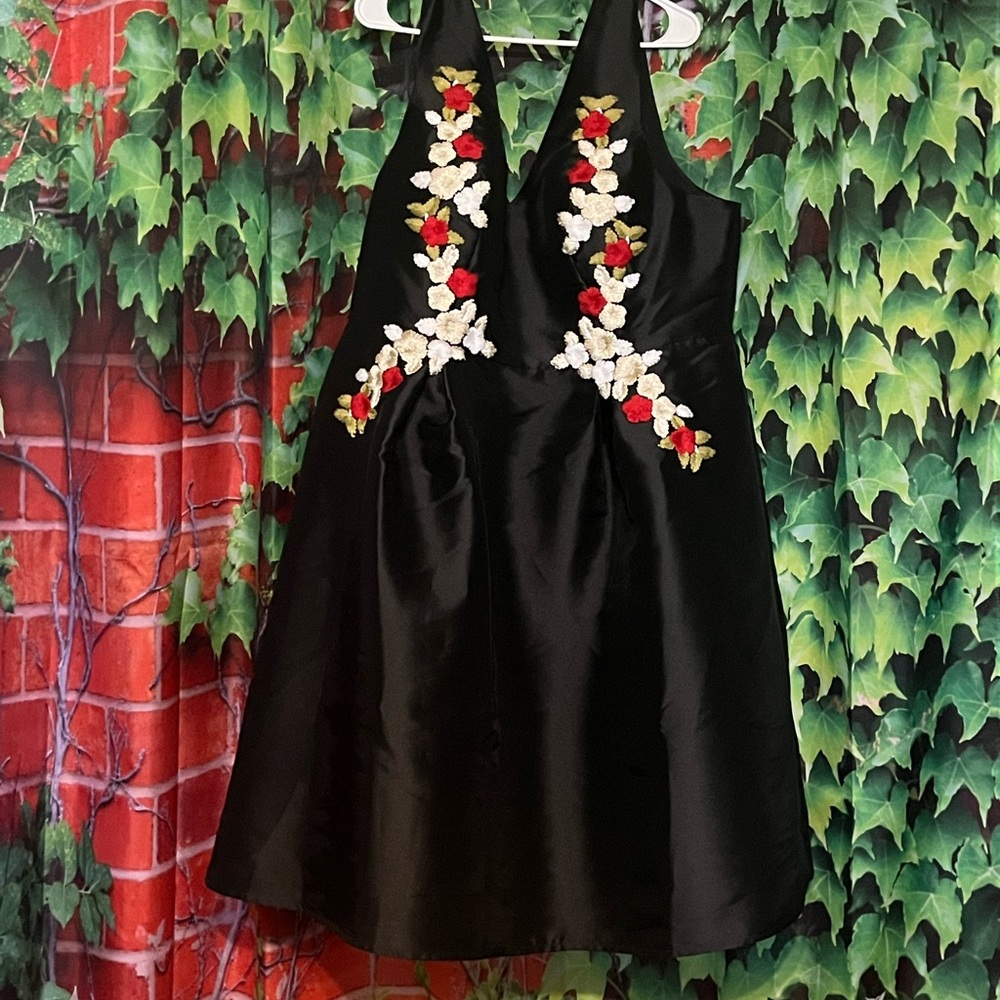Chi Chi London Elegant Black Dress